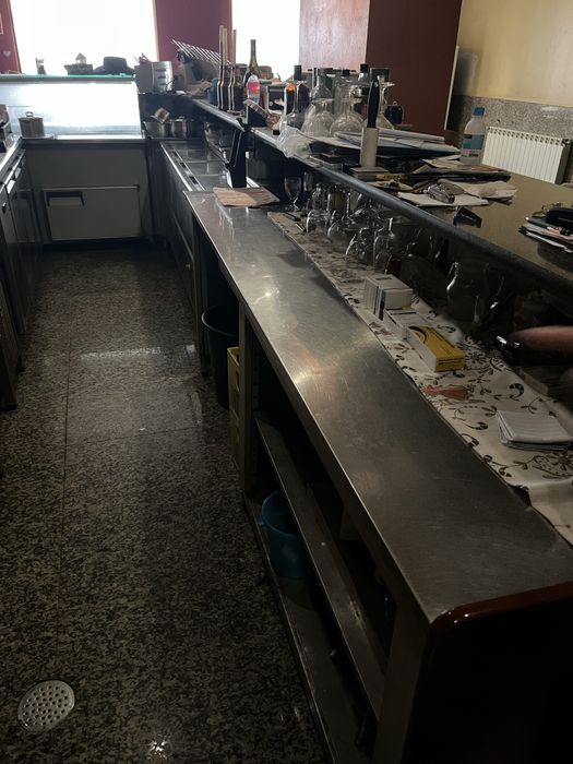 Material hotelaria, arcas, frigorifico, bancadas maquina cafe/gelo etc