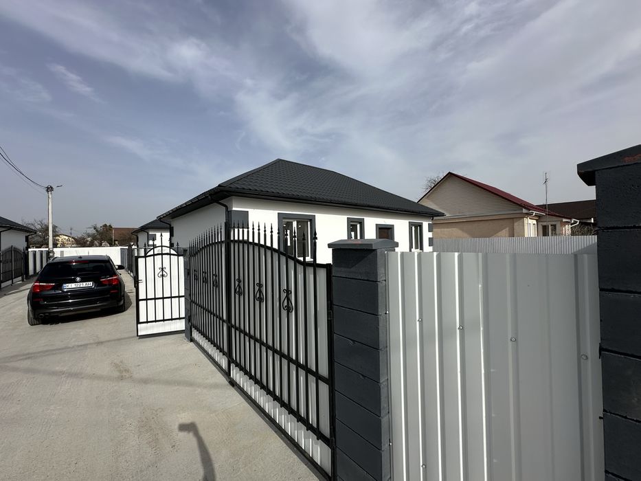 Застройщик!ЄОСЕЛЯ ЄВІДНОВЛЕННЯ дом в ЦЕНТРЕ Броваров!