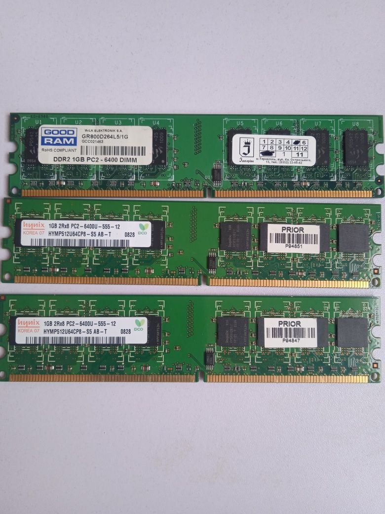 Пам'ять DDR2 , 1 gb, 512 mb.