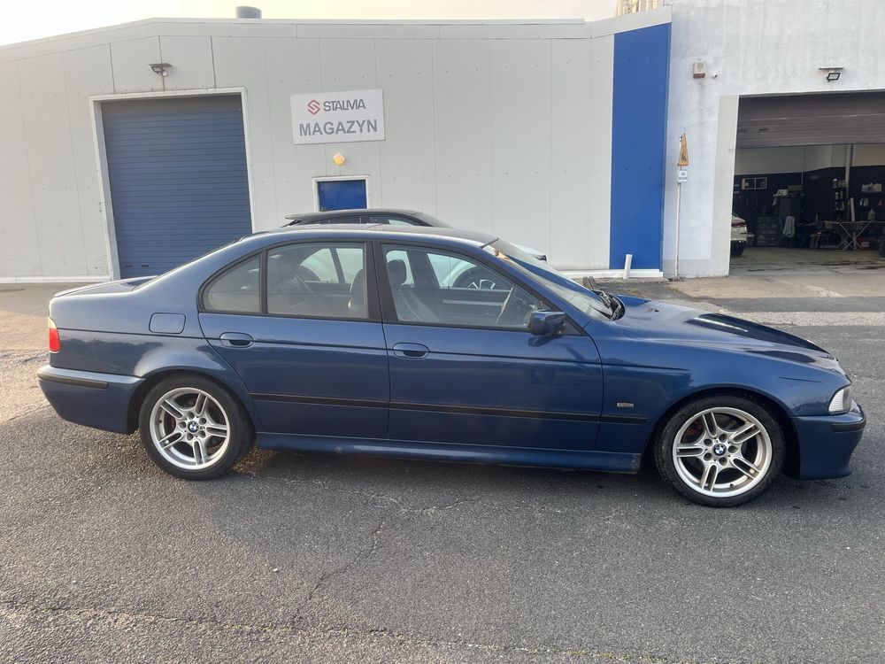 BMW E39 530i Mpakiet, Topas Blau, Manual