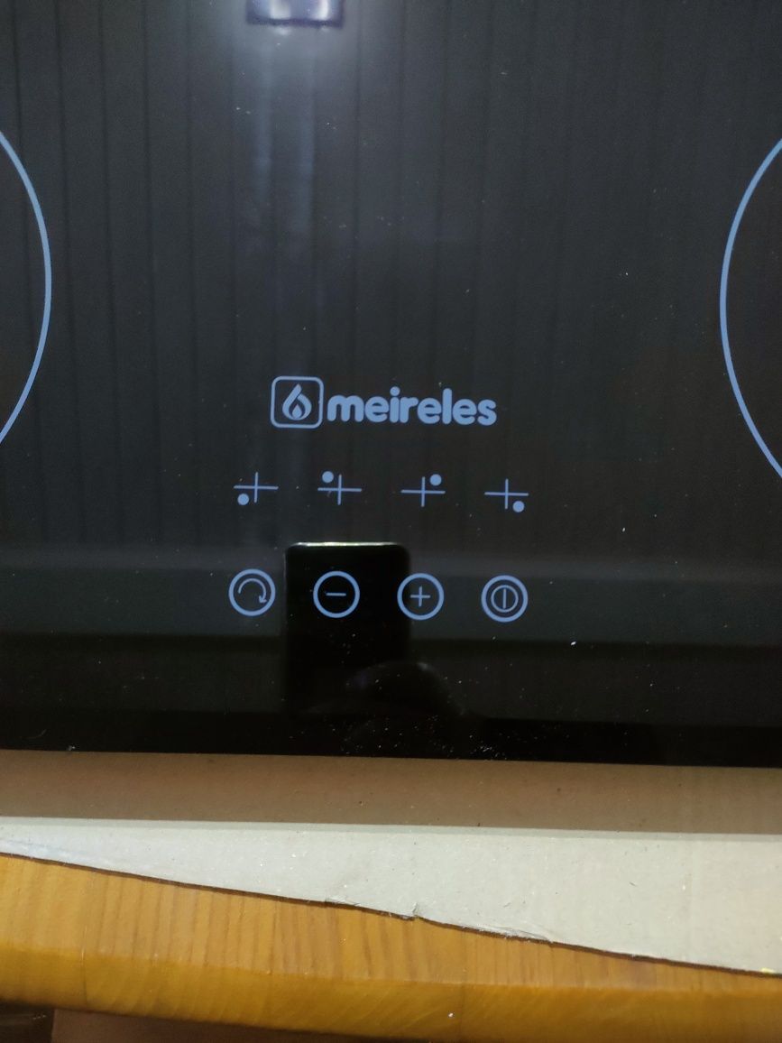 Placa vitrocerâmica de 60cm Meireles MV 2607