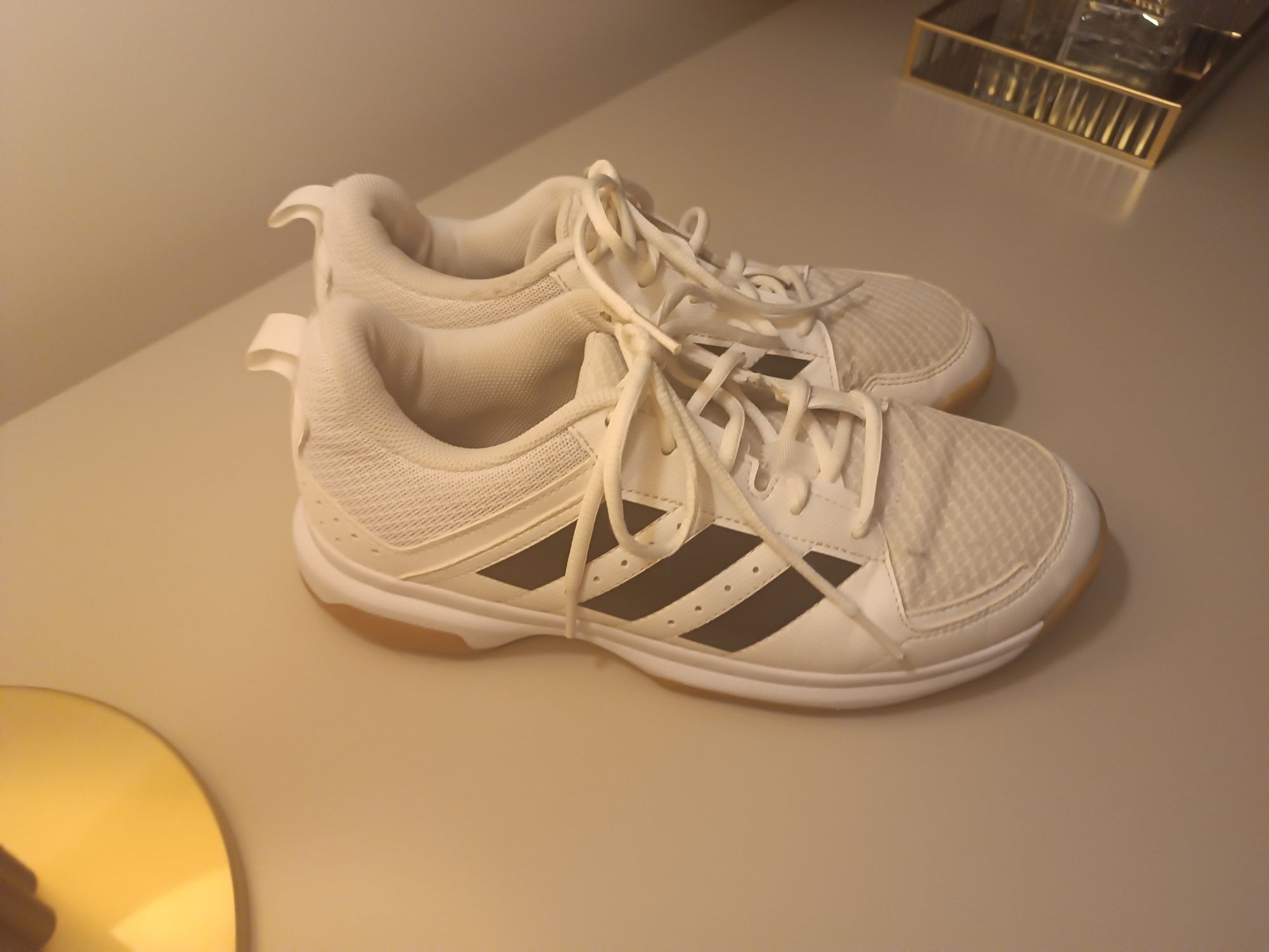 Sapatilhas Adidas (oportunidade)