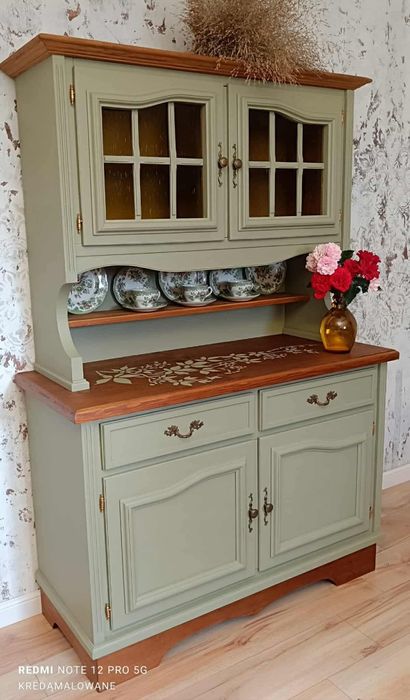 Kredens stylizowany komoda