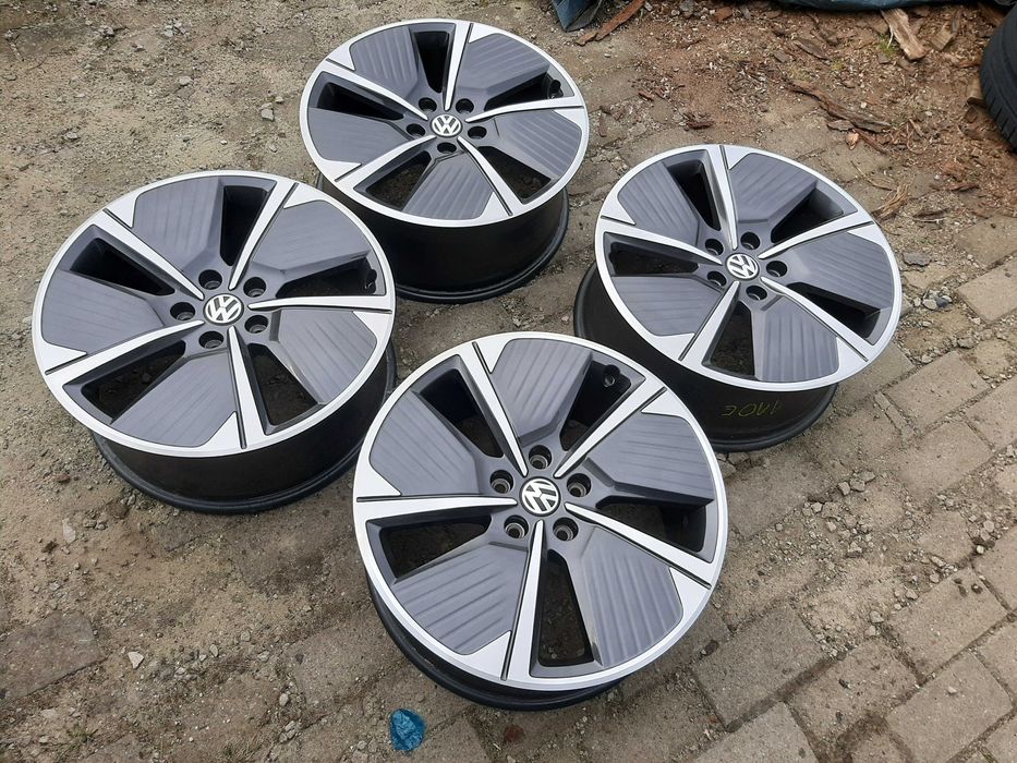 Felgi 18 seat skoda vw 5x112 Et46 7,5J otw. centr 57.1mm