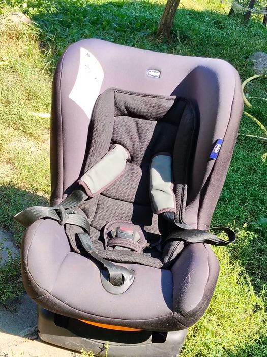 Автокрісло chicco cosmos