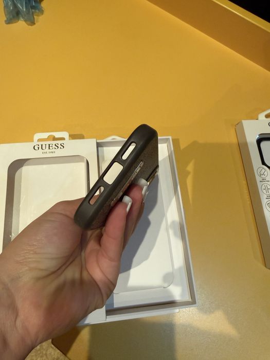 Чехол Guess на iPhone 14 Pro оригинал!