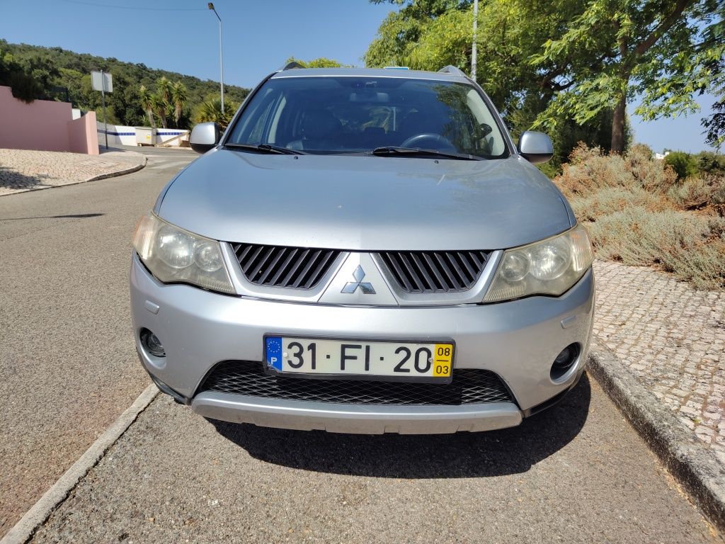 Mitsubishi Outlander 7 lugares