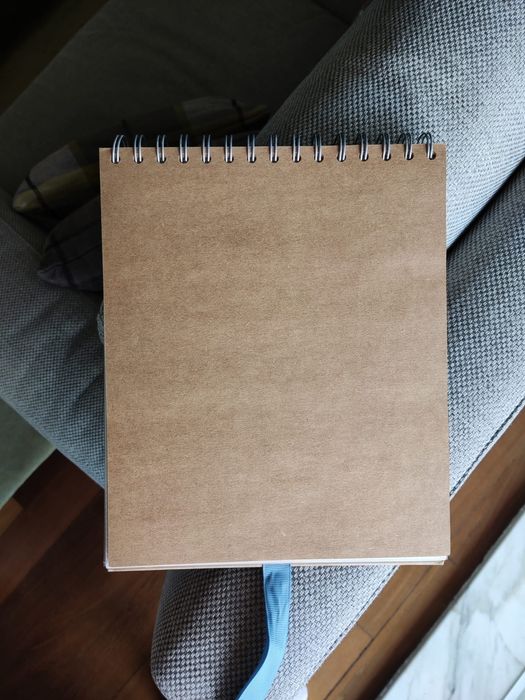 Caderno/Álbum/Bloco Desenho da "Paperchase" - meninas/raparigas viagem