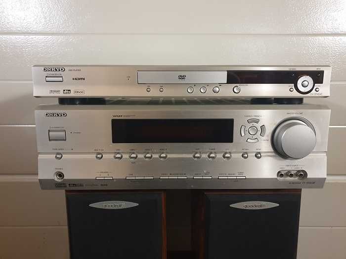 Kino domowe Amplituner Onkyo TX-SR504E DVD DV-SP404E 5 kolumn Quadral.