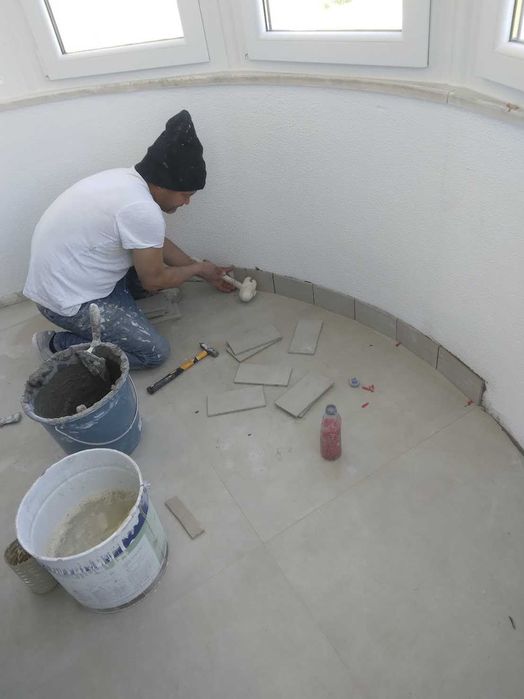 Ladrilhador Experiente – Pisos, Azulejos e Flutuante