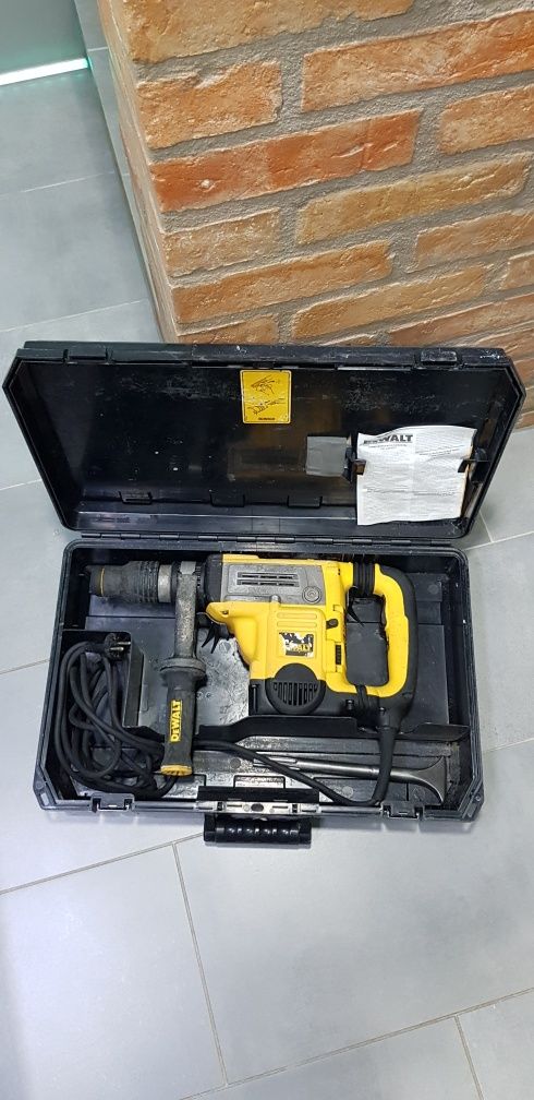 DEWALT D25602 Młotowiertarka SDS-MAX 1250W 8J