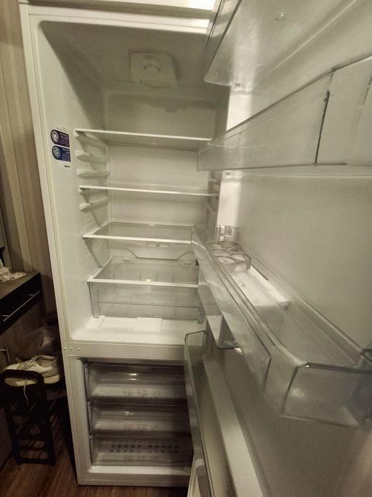 Холодильник б/у, в гарному стані