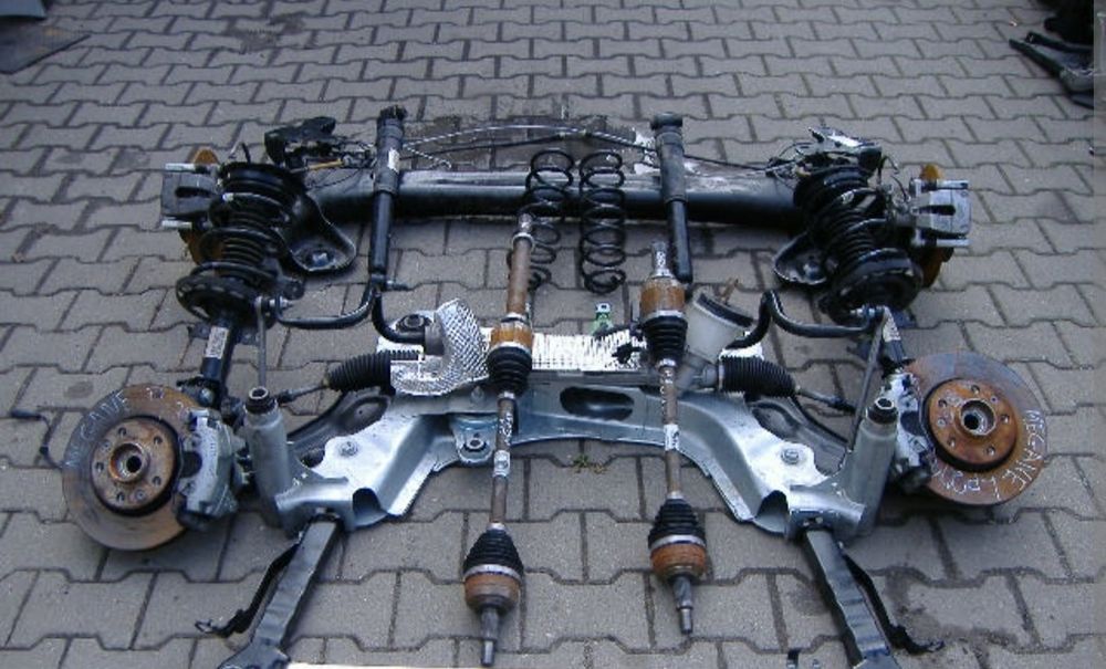 Балка підрамнник Рено Меган2 Сценік Renault Megane3 ричаги ступиці