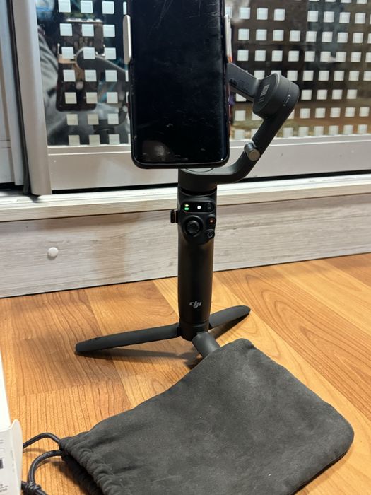 Монопод стабілізатор DJI osmo mobile 6 вживаний