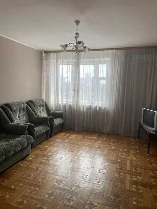 вул. Антоновича 103-А, 3к кв 70м.кв Олімпійська Палац Україна ЦЕНТР