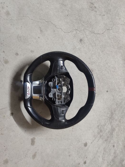 Vendo volante Peugeot 208 gti