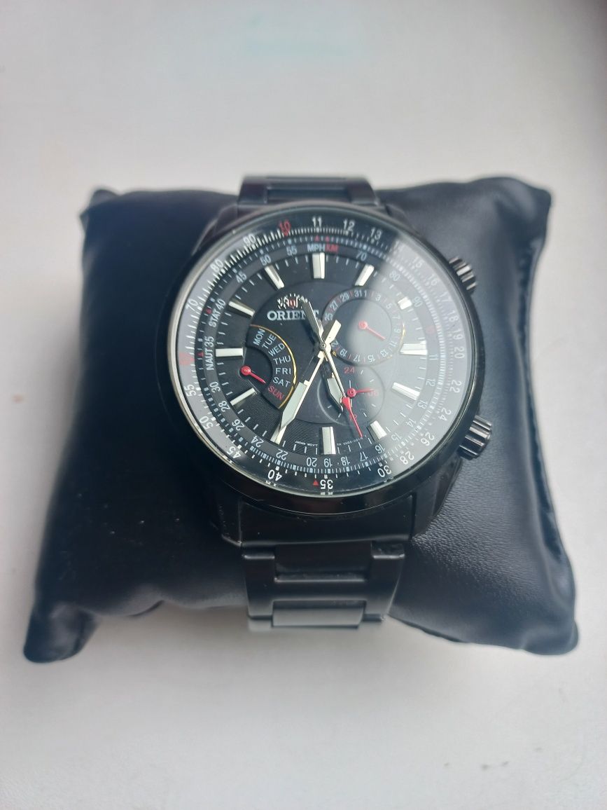Годинник Orient FUU09001B0
