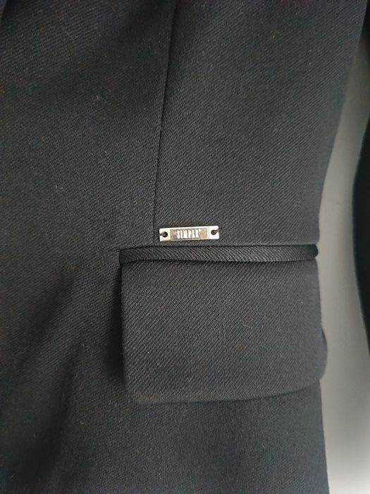 Wełniana czarna marynarka Simple rozmiar XS