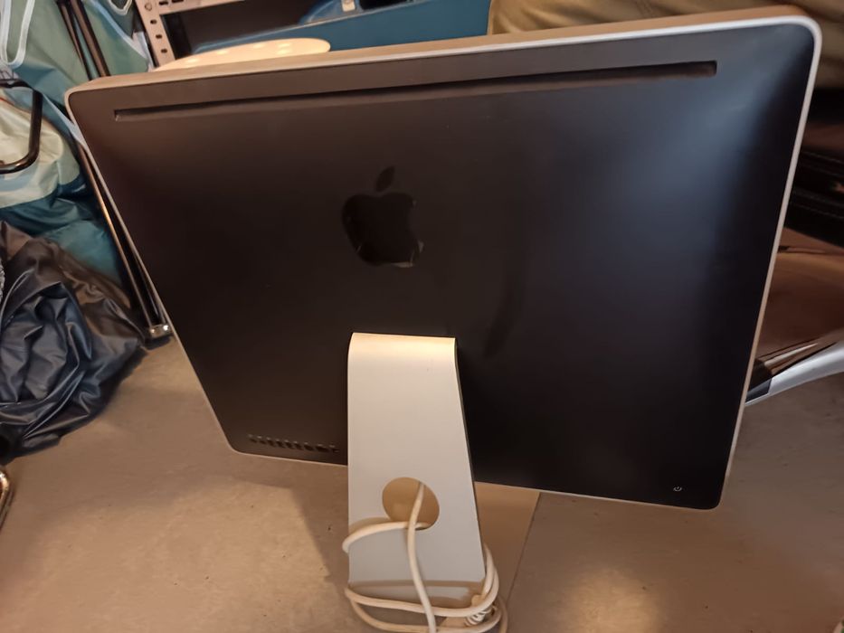 iMac 24" Early 2009 (A1225) – For Parts/Repair – Core 2 Duo 2.9364584971733633122