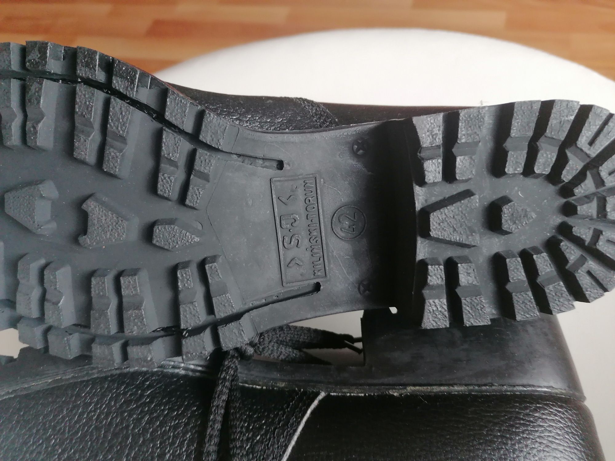 Buty robocze ochronne rozm. 42