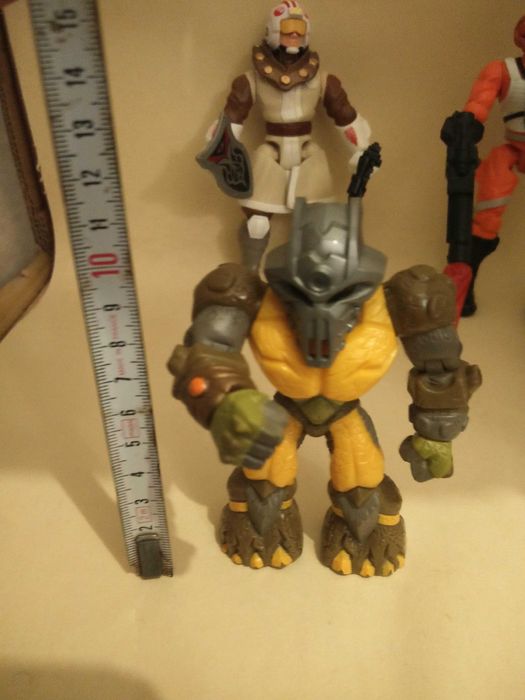 7 bonecos ou action figures da Hasbro do Star Wars