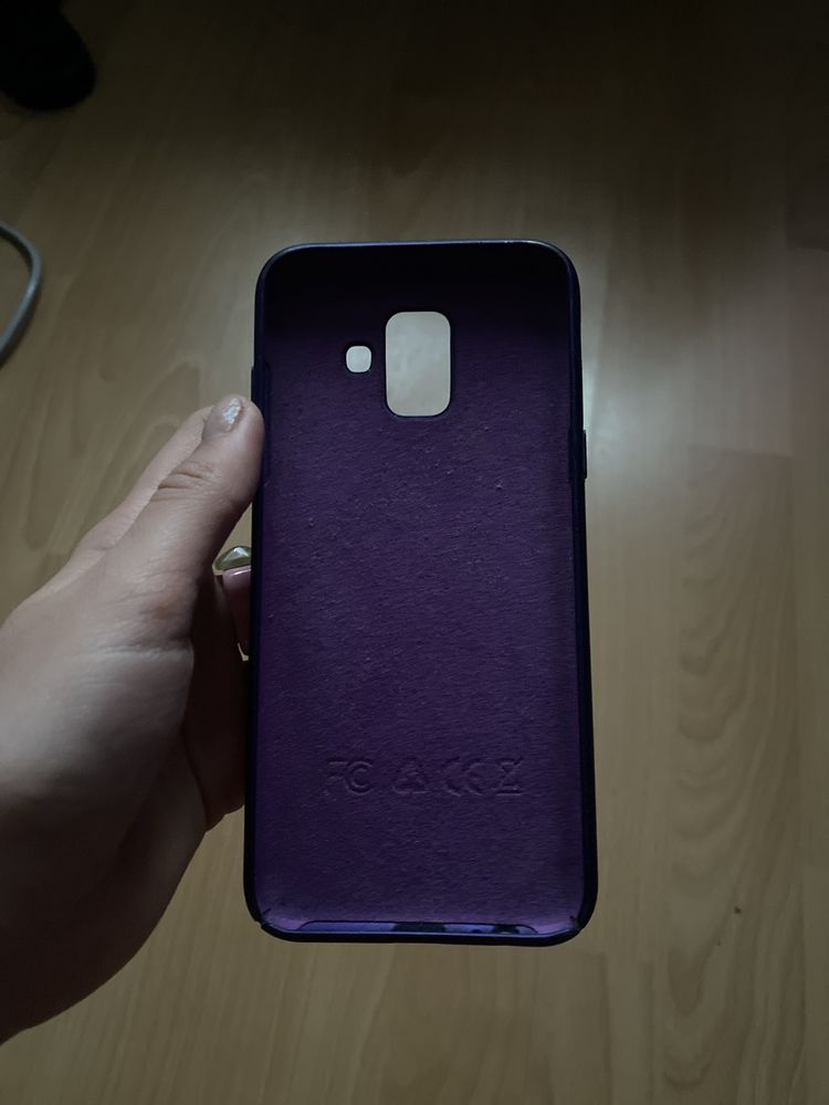 Силиконовий чохол samsung J810/J8(2018)