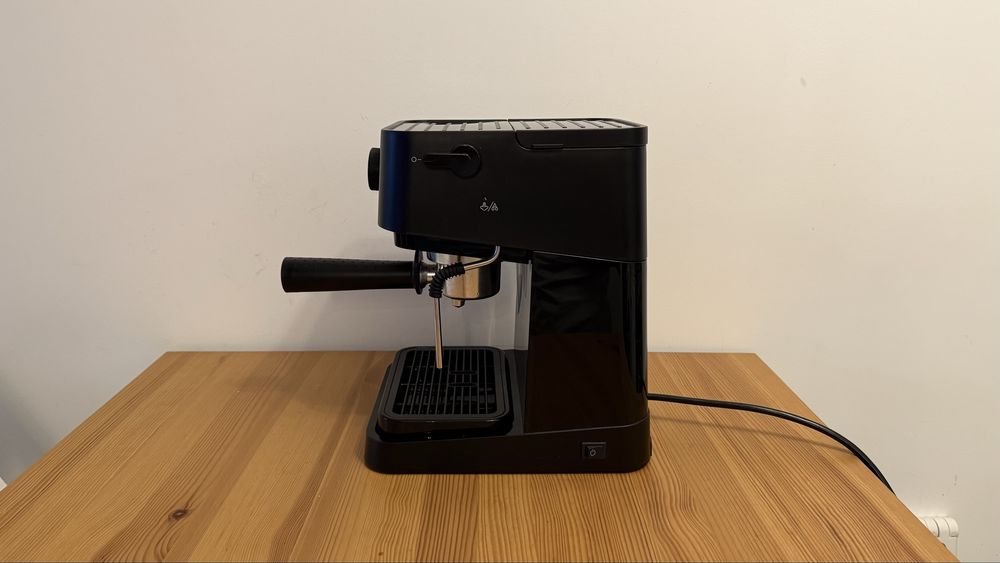 Ekspres kolbowy DE LONGHI Stilosa EC 235.BK