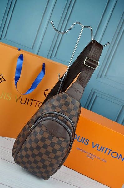 Сумка через плечо бананка слинг Louis Vuitton Луи Виттон Турция