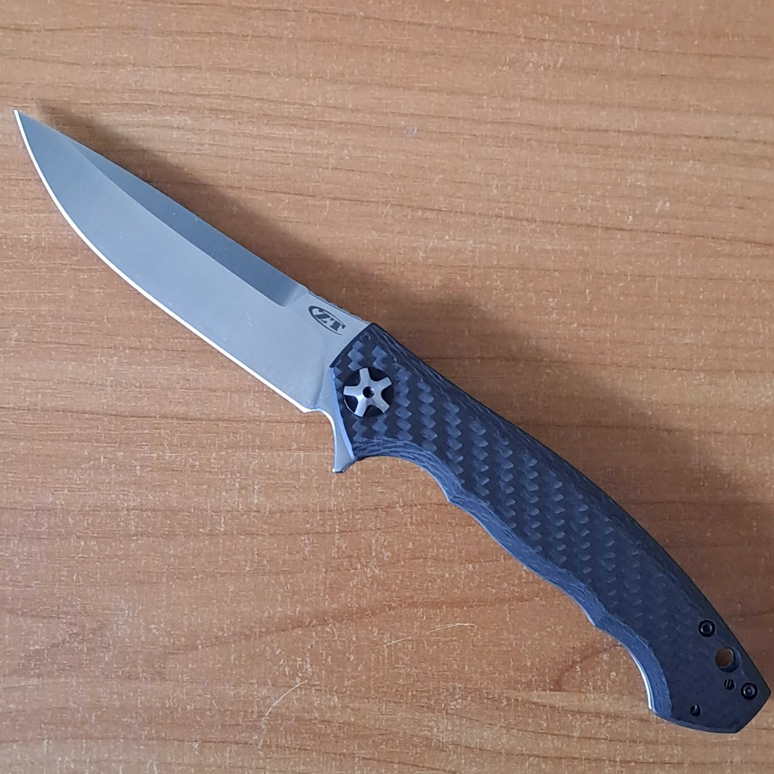 Складной ZT 0452 CF