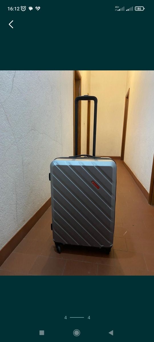 Mala de Viagem Premium – Leve, Espaçosa e Super Prática!