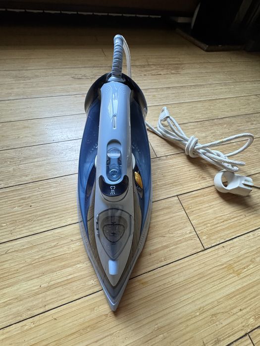 Праска Philips Azur Performer Plus утюг