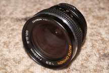 Chinon 28mm f/2.8 - m42