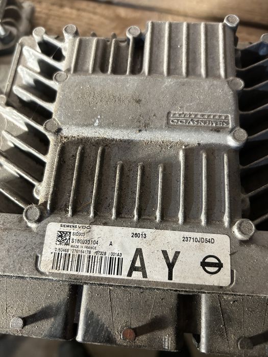 Блок управління двигуном мозги nissan qashqai j10