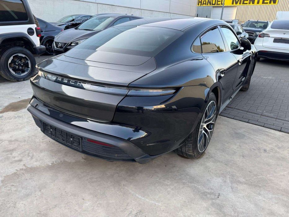 Розборка шрот Porshe Taycan Порше Тайкан Європа