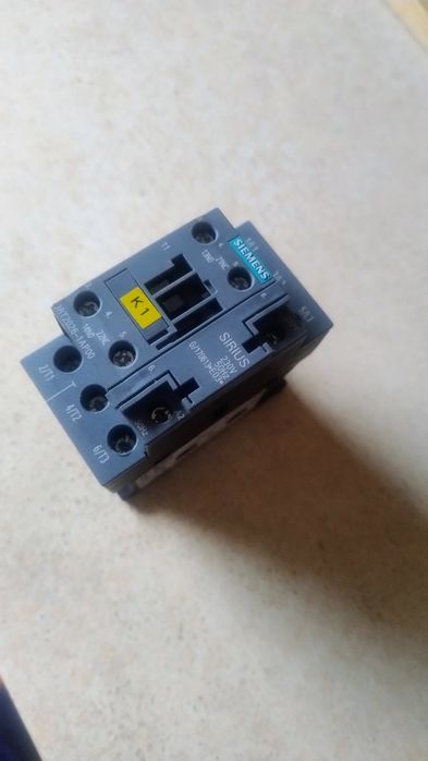 Stycznik Siemens 16A 24 DC 3NO 1NC