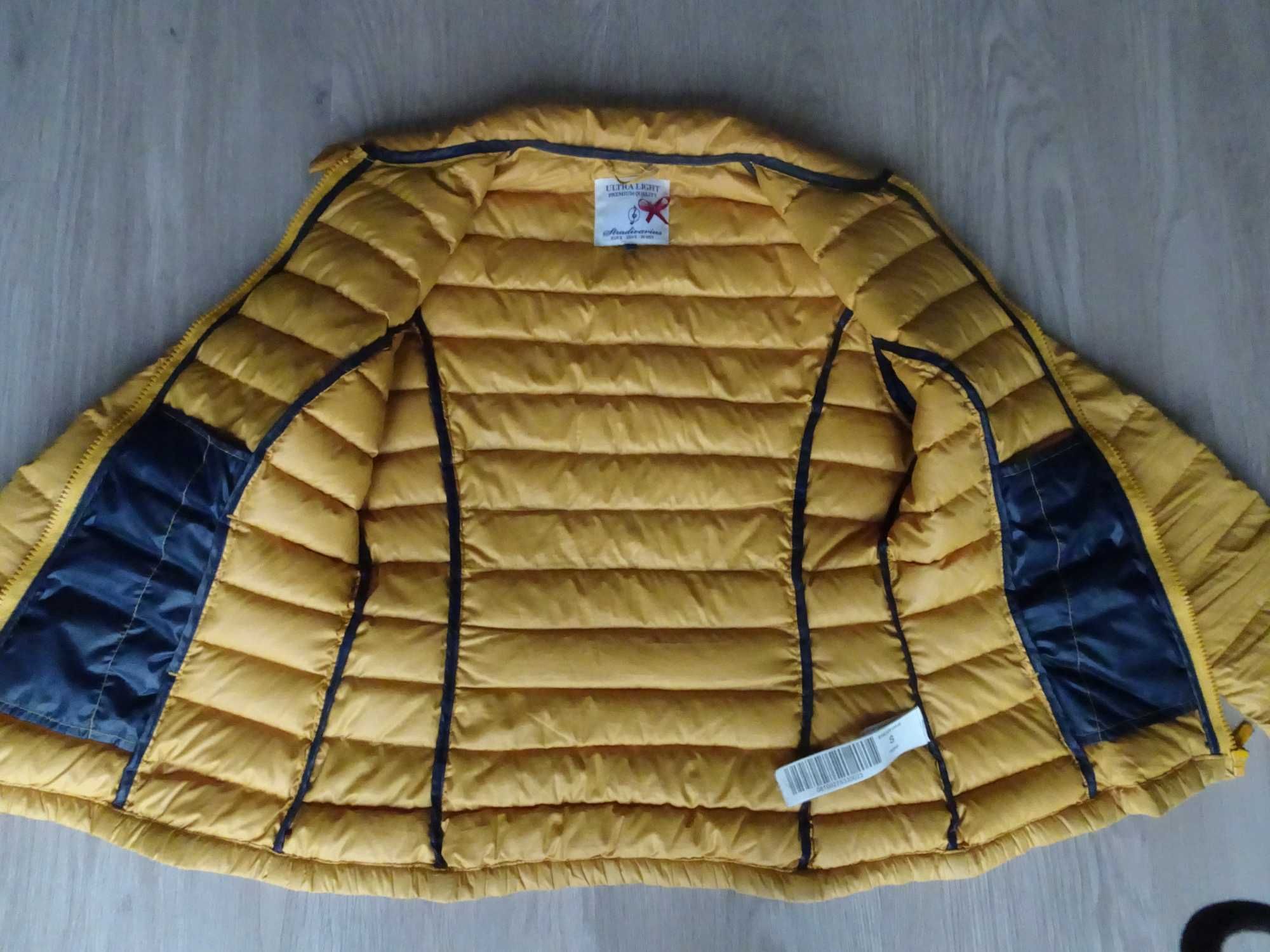 Kurtka puchowa Stradivarius 34/XS