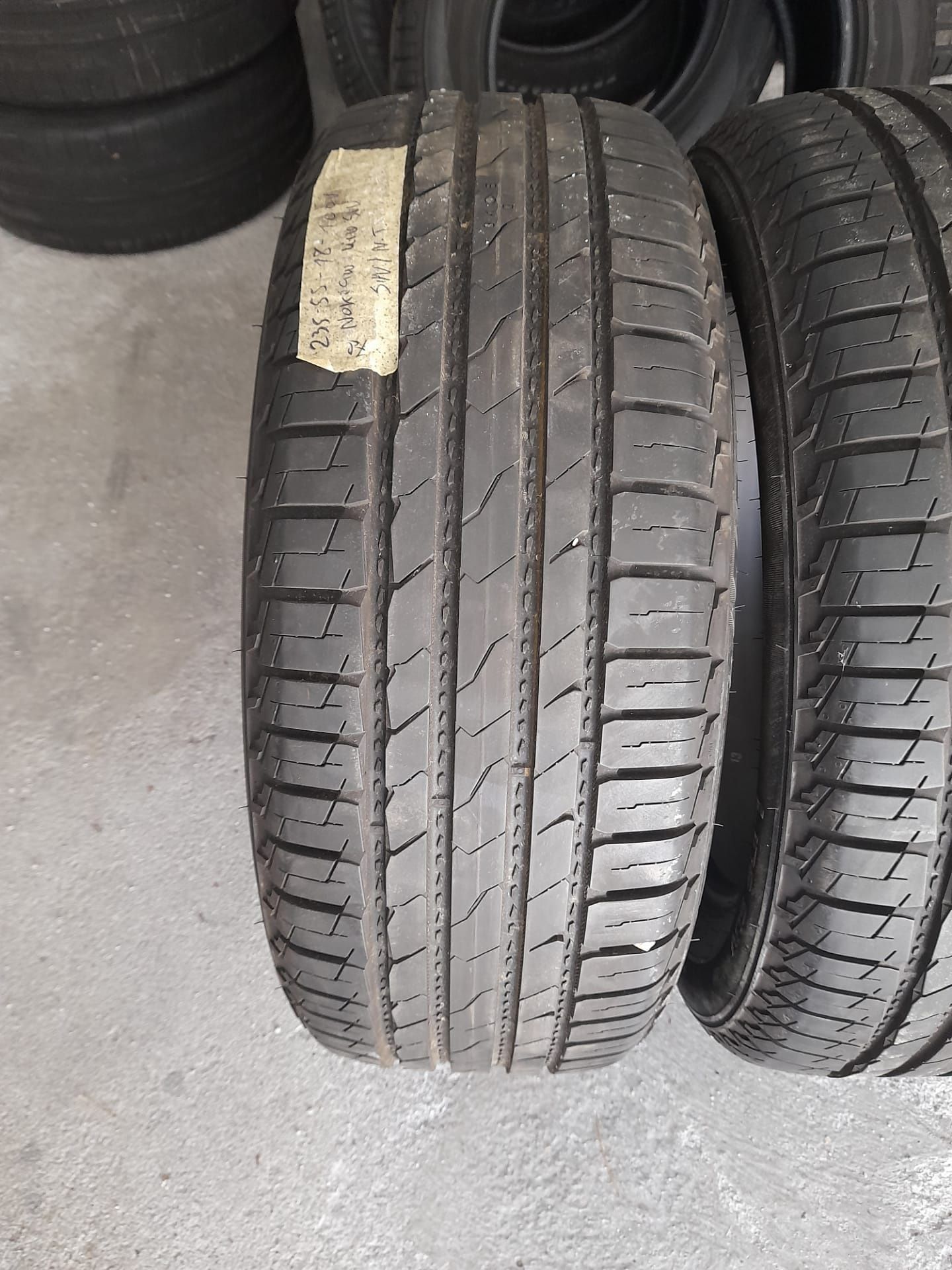 2 pneus 235/55R18 Nokian seminovos