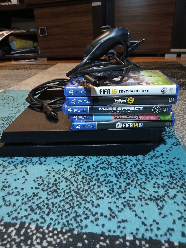 Konsola  PlayStation 4 slim