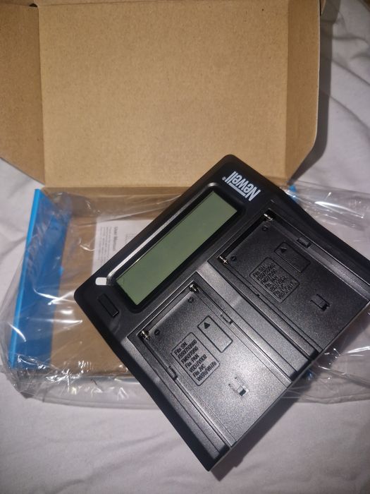 Зарядний пристрій Newell dual battery charger