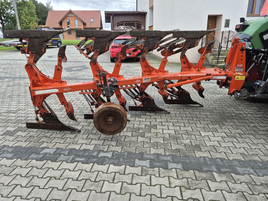 Pług obrotowy 4 skibowy Kuhn Standard S 3+1