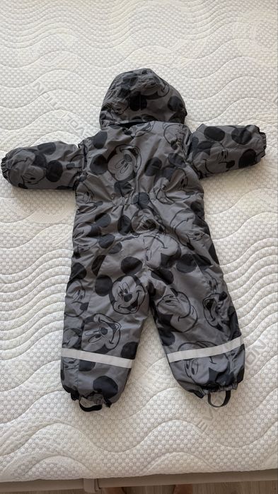 Продам комбинезон зимний HM рост 92