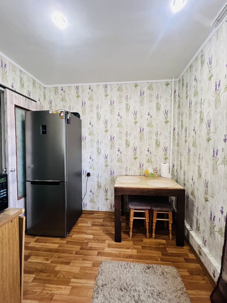 Великогабаритна 1к з АГО на Жадова(Державності), поруч АТБ