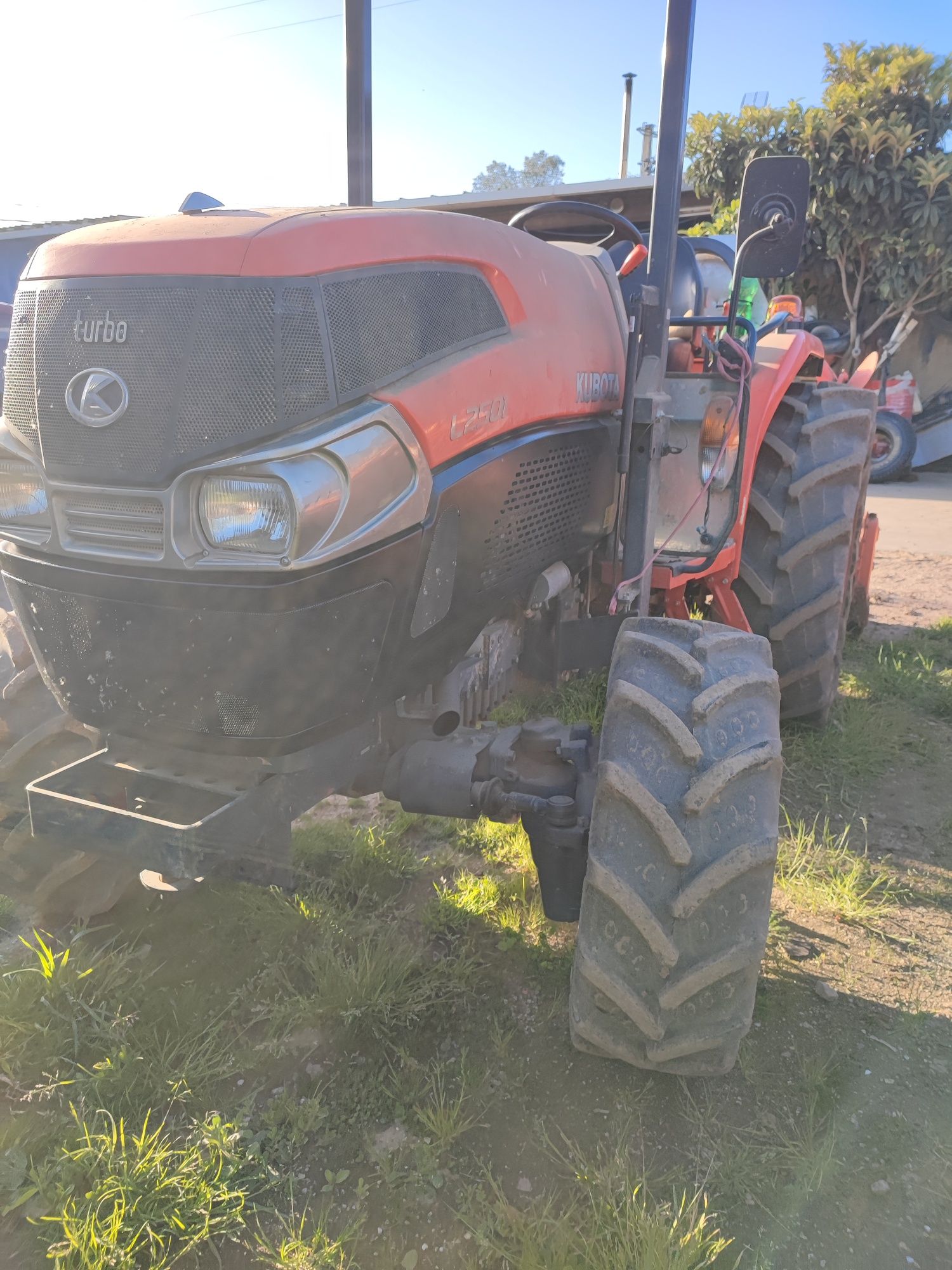 Kubota l2501 novo