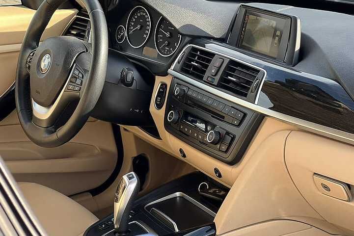BMW 330 2015 3.0