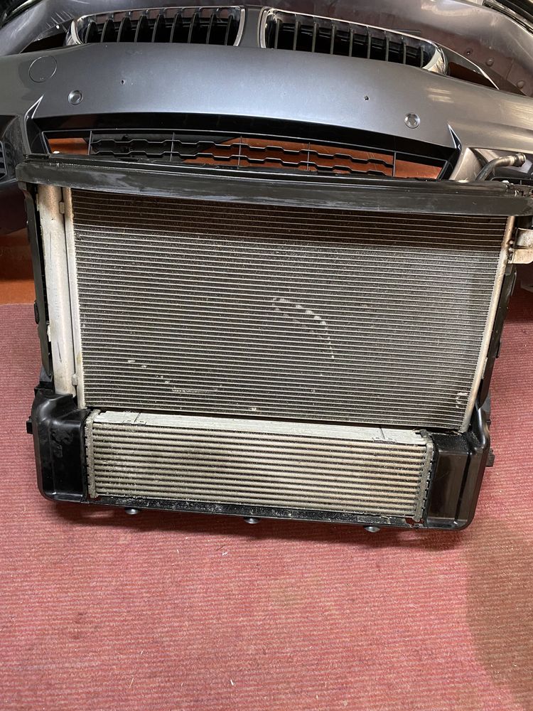 Касета радіаторів у зборі з вентилятором  BMW G-30 3.0d ,2.0B,3.0B