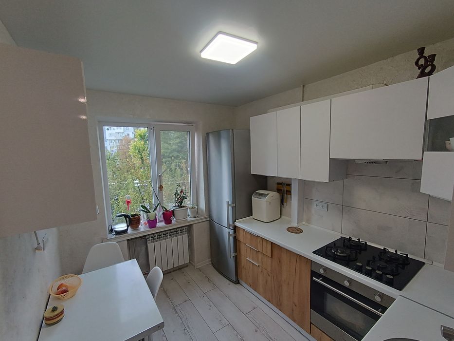 Продам 2к квартиру Тополь Паникахи Запорожское Шоссе