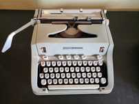 Maquina de escrever Hermes 3000