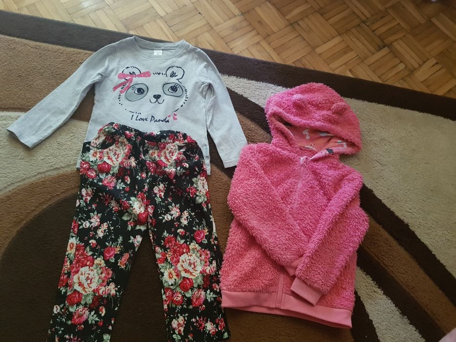 Dziewczęce ubranka rozm. 104