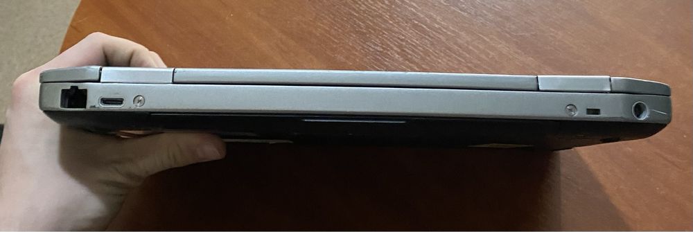 ноутбук Dell Latitude E6320 13.3"/4GB RAM/250GB HDD/i5-2520! N1328