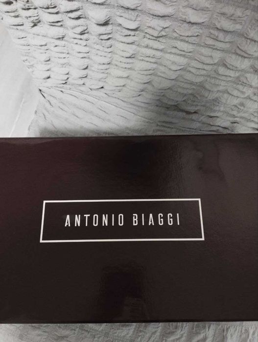 Продам туфлі Antonio Biaggi